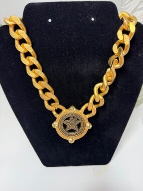 FRENCH KANDE NEW Gold-Tone Statement Chain Necklace with Medallion